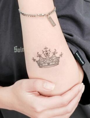 crown tattoo (1)