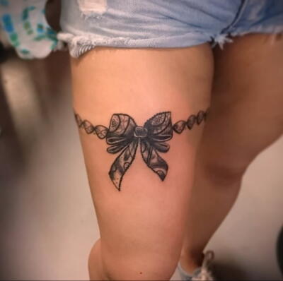 garter tattoo (1)