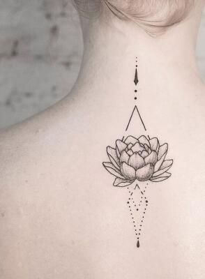 graphic tattoo style (4)