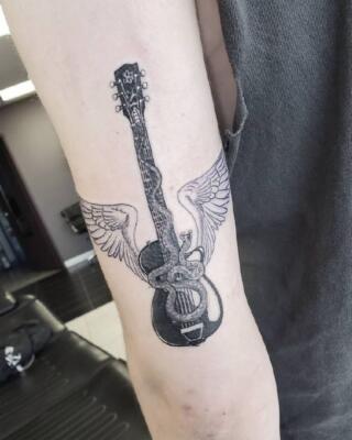 guitar tattoo (2)