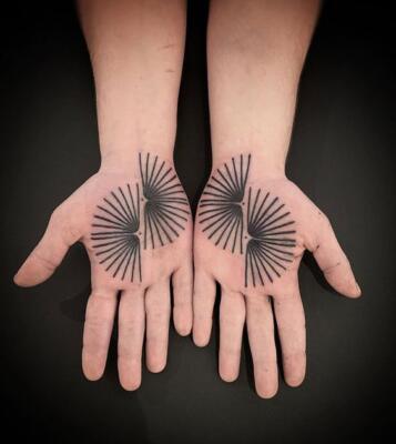 palm tattoos (7)