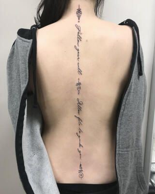 spine tattoo (1)