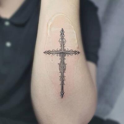 tattoo cross (3)