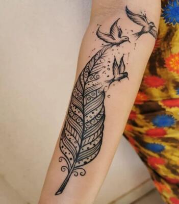 tattoo feather (2)