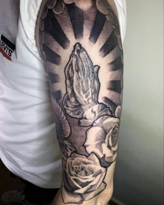 tattoo hands of prayer (9)