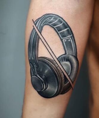 tattoo headphones (2)