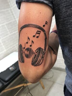 tattoo headphones (3)