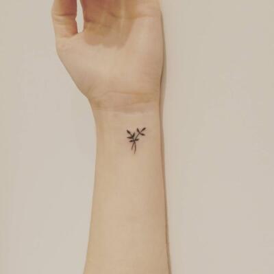 wrist tattoos (3)