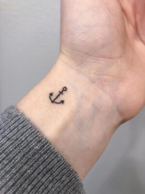 wrist tattoos (6)