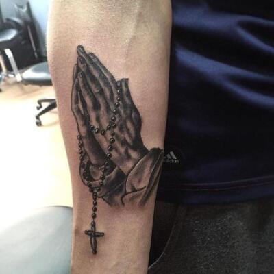 tattoo hands of prayer (6)