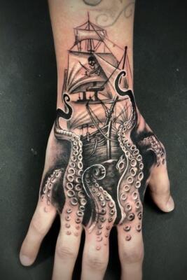 hand tattoo (3)